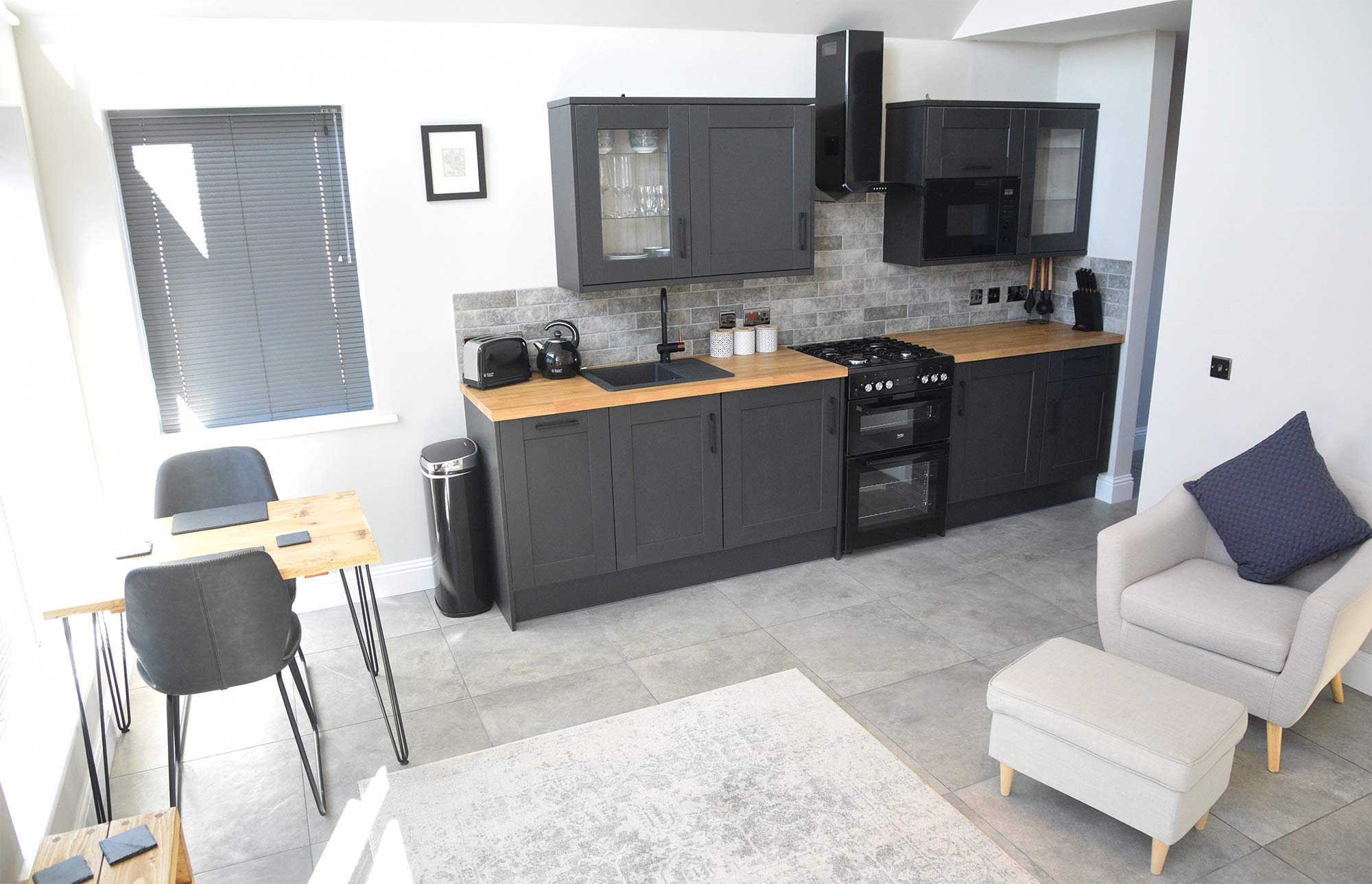 Open Plan Kitchen at Braeside Bothy luxury sekf catering in Dunvegan